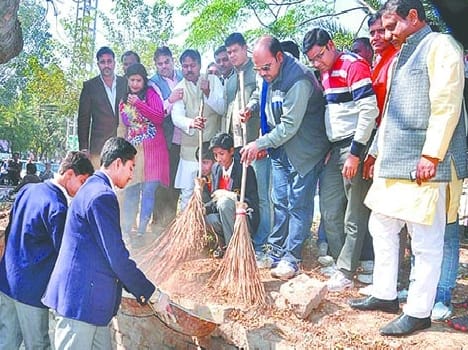 'hygiene flower' paid to martyrs 